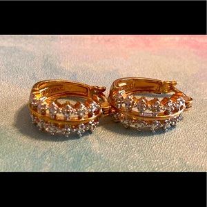 Elegant costume earrings